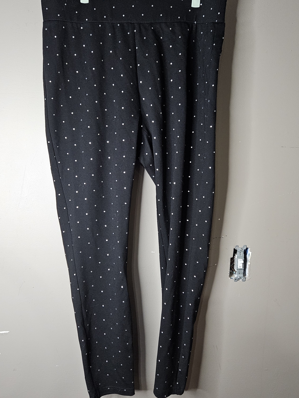Women's Black Stud  Leggings - Comfortable Everyday Bottoms Size 1X waist 18.5"